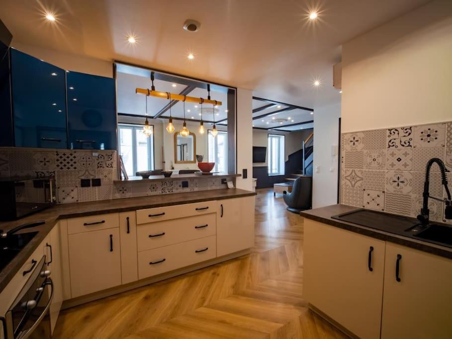 Duplex Jeanne D'Arc Billard Baby Logements Insolites نانسي المظهر الخارجي الصورة